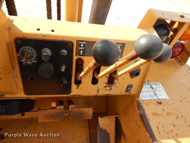 image for item HR9016 Case 580E  forklift