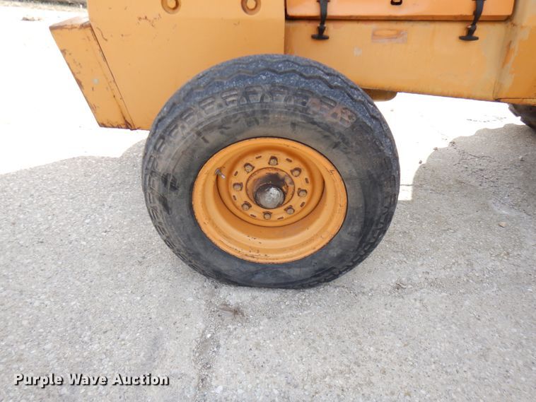 image for item HR9016 Case 580E  forklift