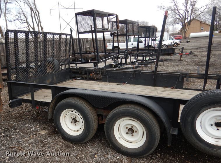 image for item HU9068 2000 Buck Dandy utility trailer