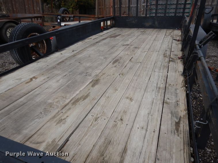 image for item HU9068 2000 Buck Dandy utility trailer