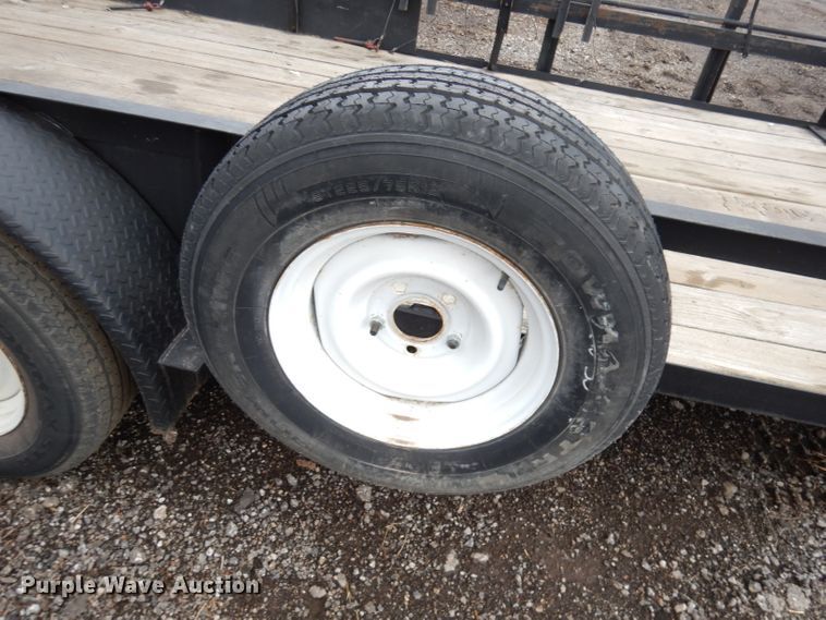 image for item HU9068 2000 Buck Dandy utility trailer