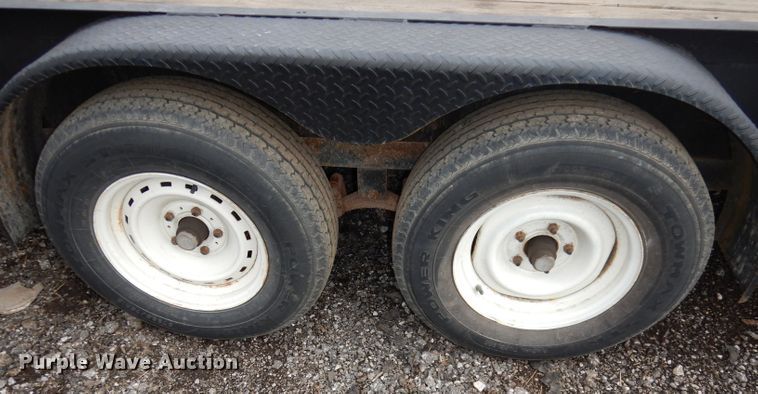 image for item HU9068 2000 Buck Dandy utility trailer