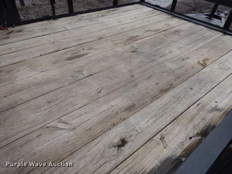 image for item HU9068 2000 Buck Dandy utility trailer