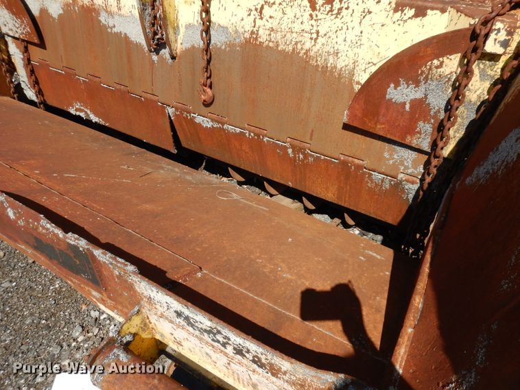 image for item HU9077 Bomag Pro Paver 413  paver