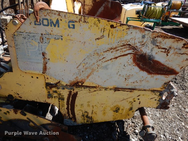 image for item HU9077 Bomag Pro Paver 413  paver