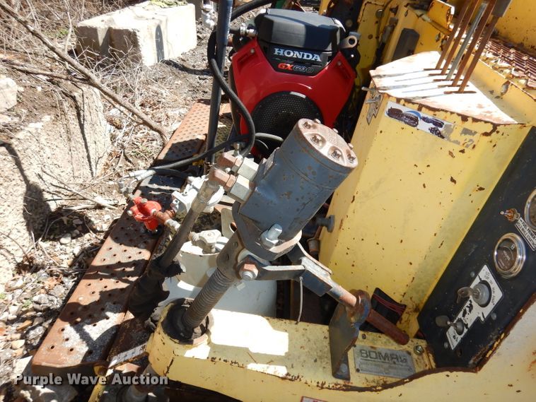 image for item HU9077 Bomag Pro Paver 413  paver