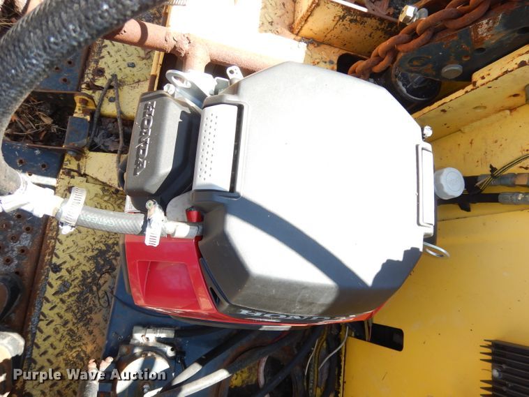 image for item HU9077 Bomag Pro Paver 413  paver