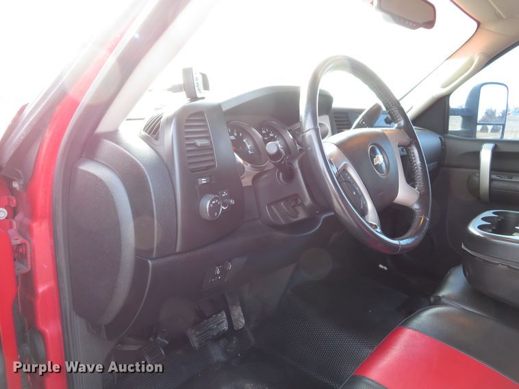 image for item HV9636 2009 Chevrolet 2500HD  Crew Cab pickup truck