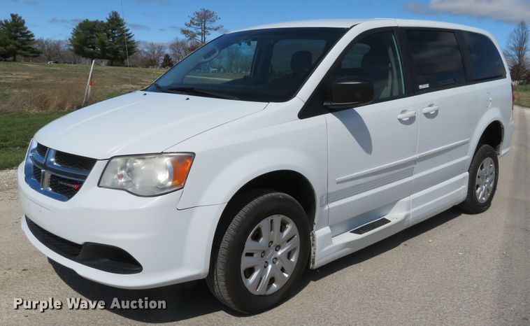 image for item HV9707 2014 Dodge Grand Caravan handicap accessible van