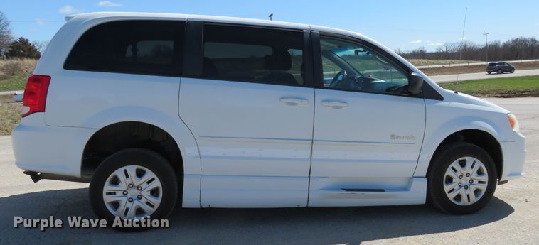 image for item HV9707 2014 Dodge Grand Caravan handicap accessible van