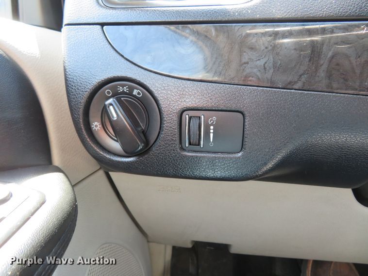 image for item HV9707 2014 Dodge Grand Caravan handicap accessible van