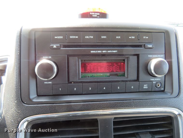 image for item HV9707 2014 Dodge Grand Caravan handicap accessible van