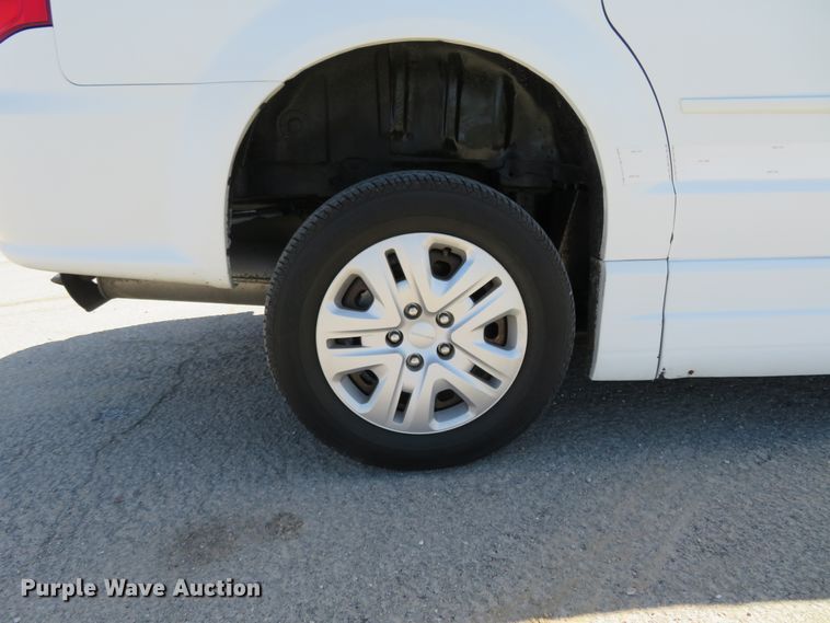 image for item HV9707 2014 Dodge Grand Caravan handicap accessible van