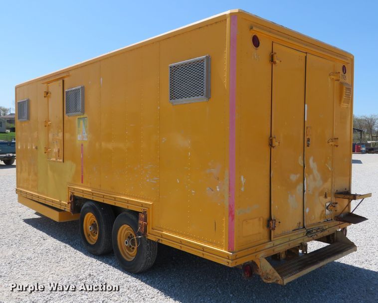image for item HV9722 1991 Craftsmen office trailer