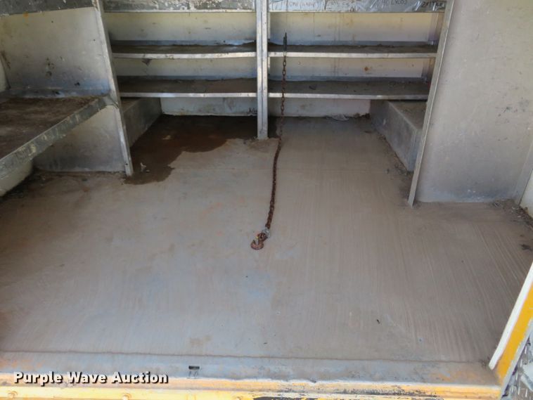 image for item HV9722 1991 Craftsmen office trailer