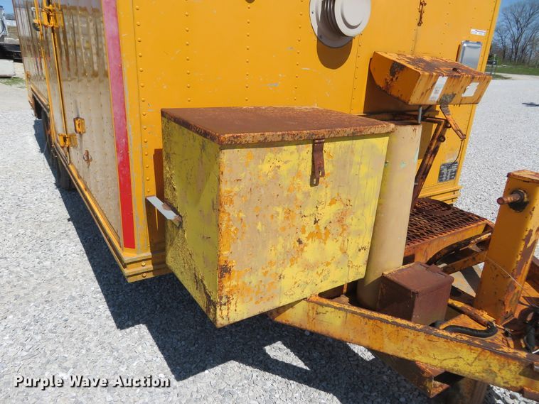 image for item HV9722 1991 Craftsmen office trailer