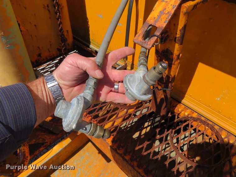 image for item HV9722 1991 Craftsmen office trailer