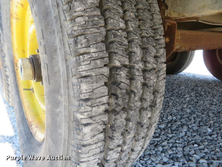 image for item HV9722 1991 Craftsmen office trailer