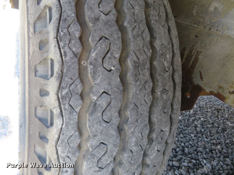 image for item HV9722 1991 Craftsmen office trailer