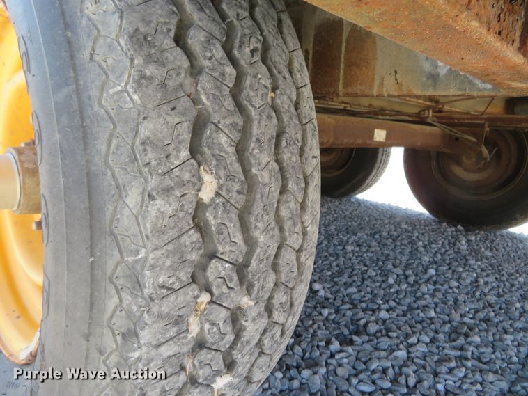 image for item HV9722 1991 Craftsmen office trailer