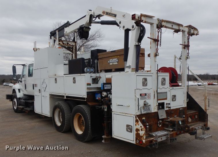 image for item II9334 2010 International 7400  Crew Cab utility / service truck