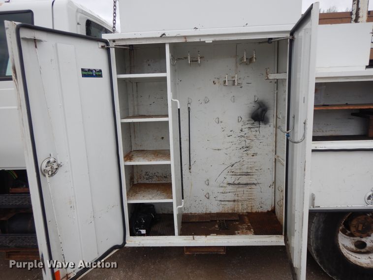 image for item II9334 2010 International 7400  Crew Cab utility / service truck