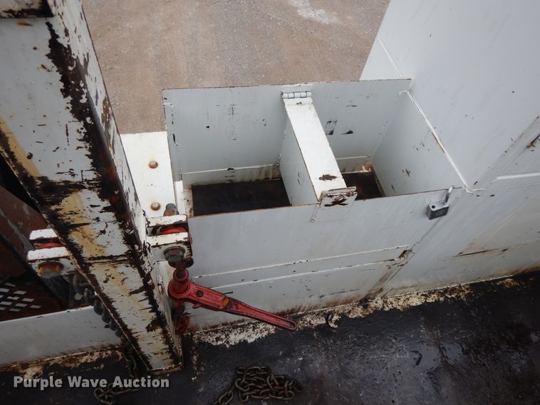 image for item II9334 2010 International 7400  Crew Cab utility / service truck