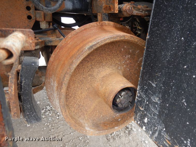 image for item II9334 2010 International 7400  Crew Cab utility / service truck