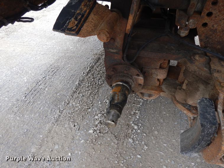 image for item II9334 2010 International 7400  Crew Cab utility / service truck