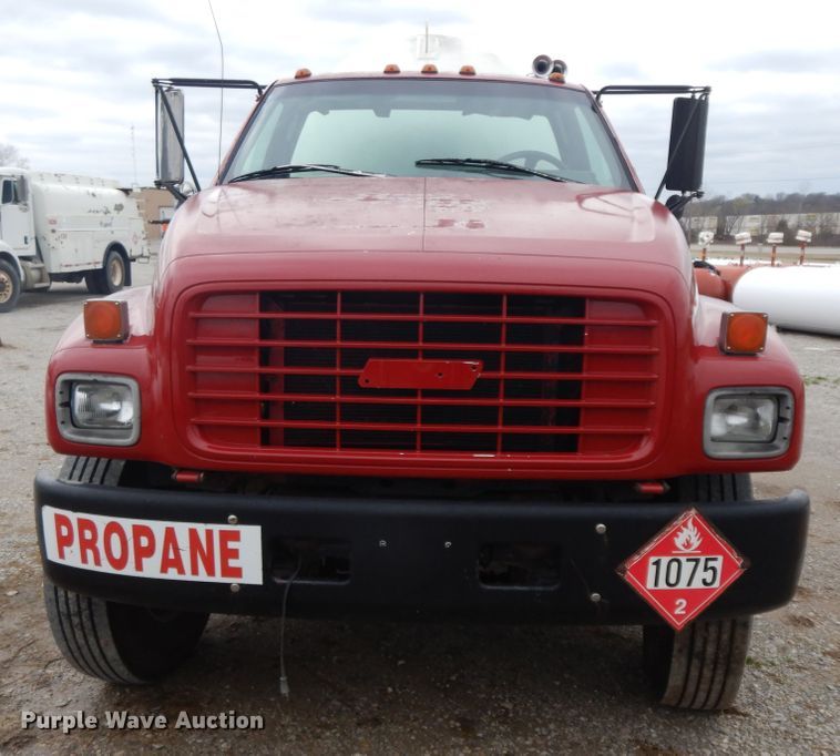 image for item II9335 1997 Chevrolet 7H4  propane truck