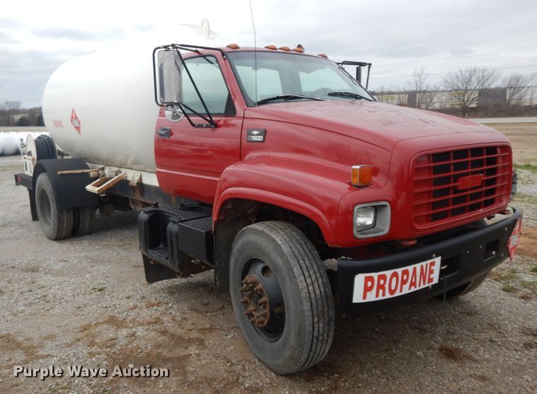 image for item II9335 1997 Chevrolet 7H4  propane truck