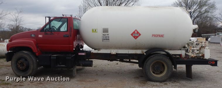 image for item II9335 1997 Chevrolet 7H4  propane truck