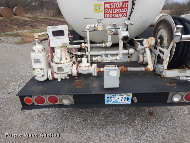 image for item II9335 1997 Chevrolet 7H4  propane truck