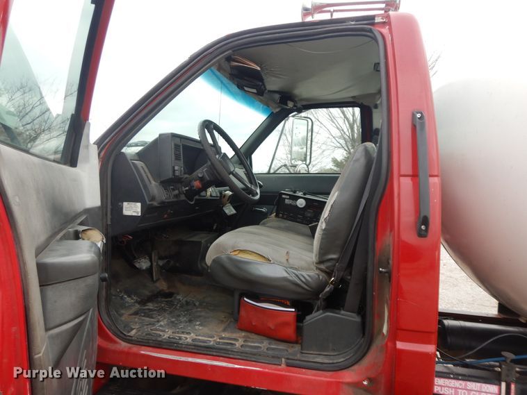 image for item II9335 1997 Chevrolet 7H4  propane truck