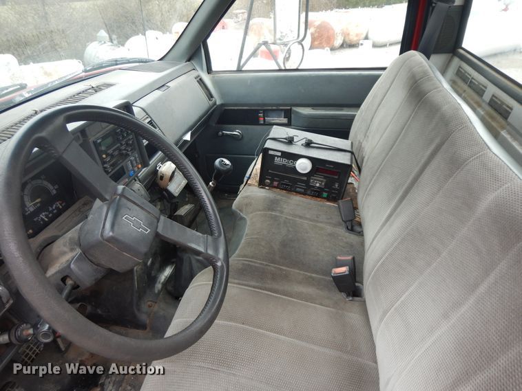 image for item II9335 1997 Chevrolet 7H4  propane truck