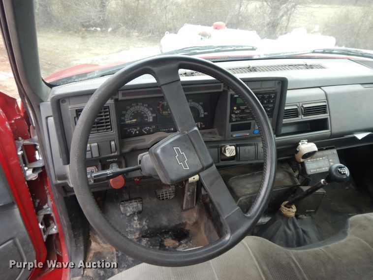 image for item II9335 1997 Chevrolet 7H4  propane truck