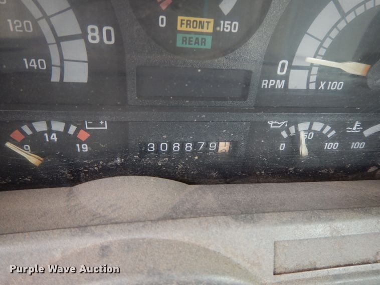 image for item II9335 1997 Chevrolet 7H4  propane truck