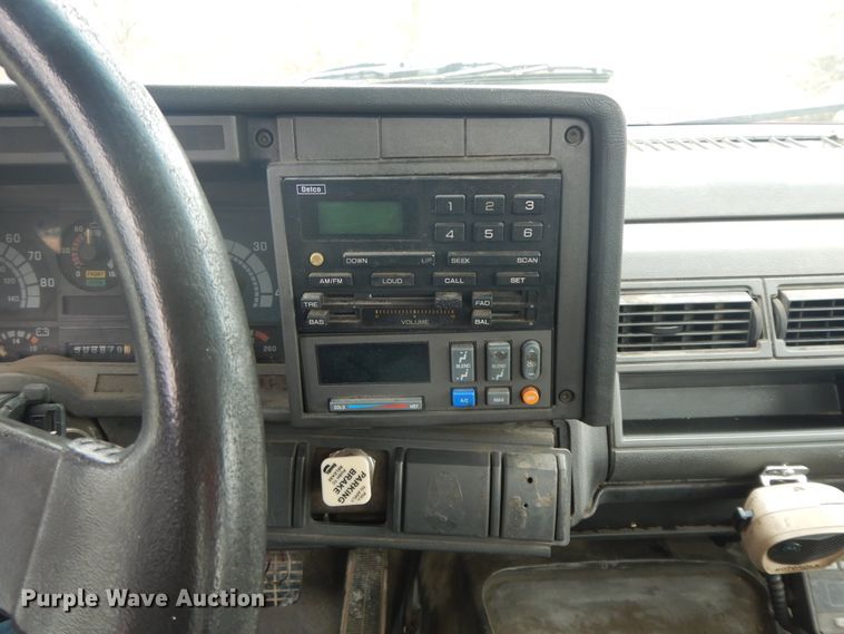 image for item II9335 1997 Chevrolet 7H4  propane truck