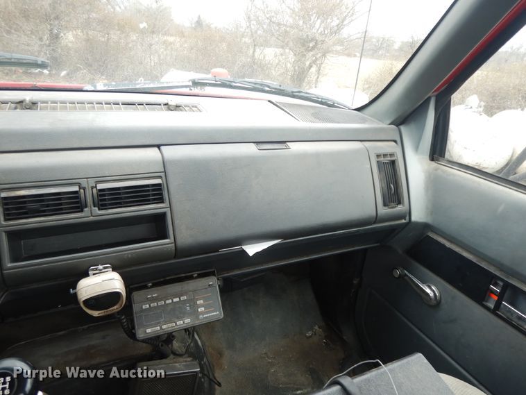 image for item II9335 1997 Chevrolet 7H4  propane truck