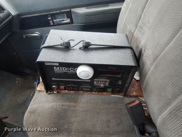 image for item II9335 1997 Chevrolet 7H4  propane truck