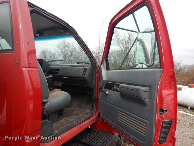 image for item II9335 1997 Chevrolet 7H4  propane truck