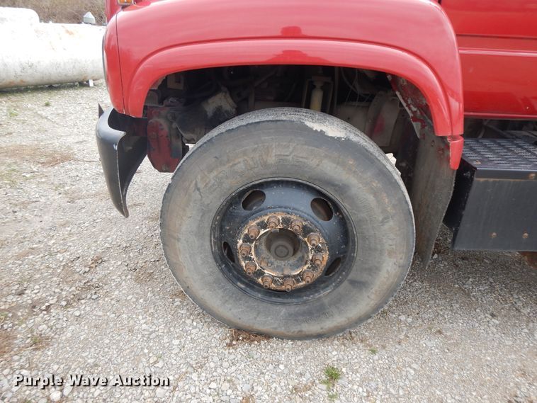 image for item II9335 1997 Chevrolet 7H4  propane truck