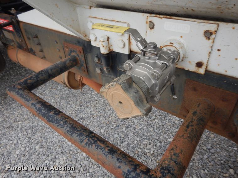 image for item II9336 1996 Chevrolet C7H propane truck