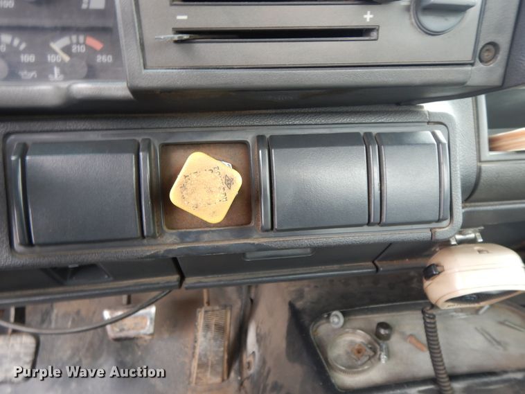 image for item II9336 1996 Chevrolet C7H propane truck