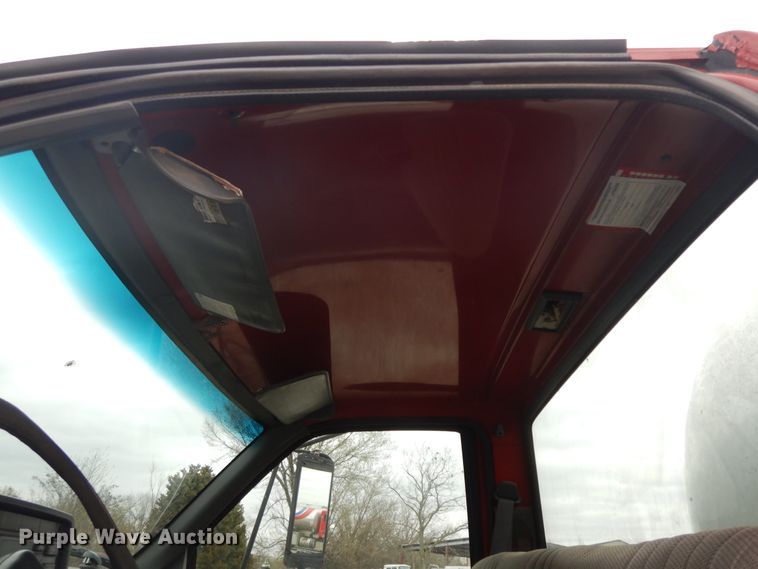 image for item II9336 1996 Chevrolet C7H propane truck