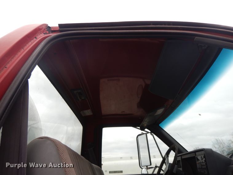 image for item II9336 1996 Chevrolet C7H propane truck