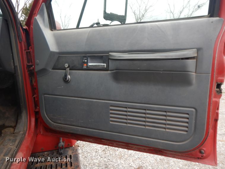 image for item II9336 1996 Chevrolet C7H propane truck