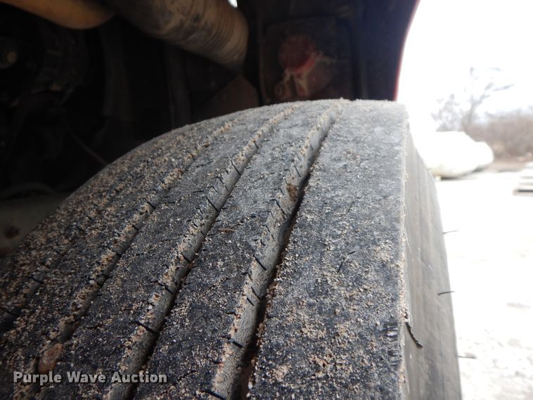 image for item II9336 1996 Chevrolet C7H propane truck