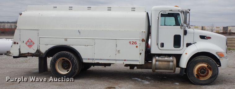 image for item II9337 2007 Peterbilt 335  fuel truck