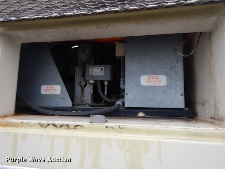 image for item II9338 2010 Isuzu NRR  refrigerated delivery truck